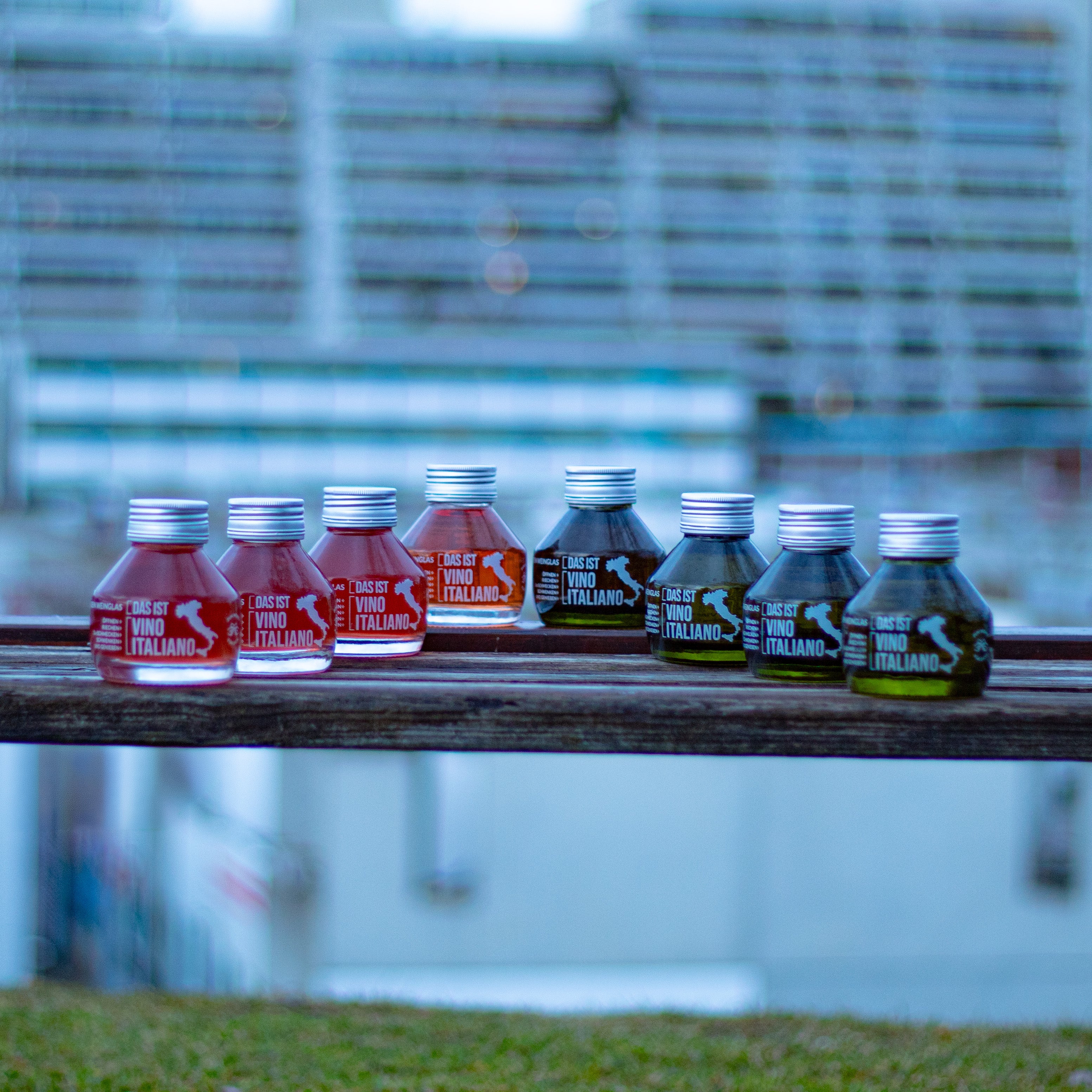 8-PACK ROSÉ & WHITE · Fresh & floral · 8 × 187 mL